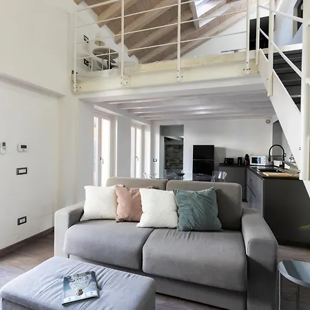 Blue Diamond Lejlighed Como