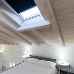 Apartment Blue Diamond *